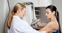Realizan hasta mil exámenes de mamografía digital al mes en la policlínica J.J. Vallarino