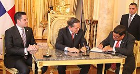 Carlos Aguilar y Gabriel Gonzlez toman posesin como ministro y viceministro de Cultura
