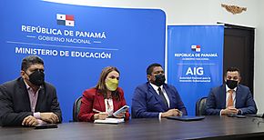 Presenta piloto de prueba  sobre proyecto Libreta Digital próximo a implementarse en Panamá