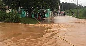 Al menos 60 familias afectadas por inundaciones y deslizamiento de tierra en Panam Oeste