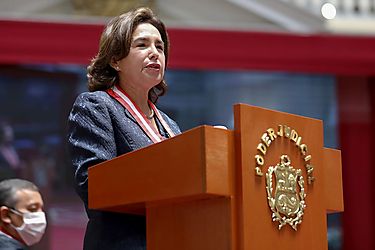 La presidenta de la Corte Suprema de Perú pidió a Castillo convocar a los poderes del Estado