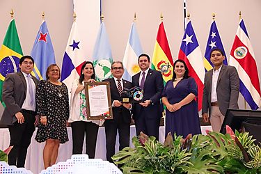 Vicepresidente Carrizo y ministra Castillo entregaron Reconocimiento a las Buenas Prácticas del Sello ODS