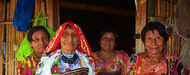 Sipu Mayan la abuela costurera que diseña molas a sus 88 años