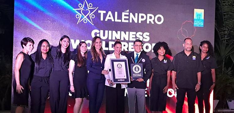 Erika Ender y todo Panamá logran un Récord Guinness por TalenPro